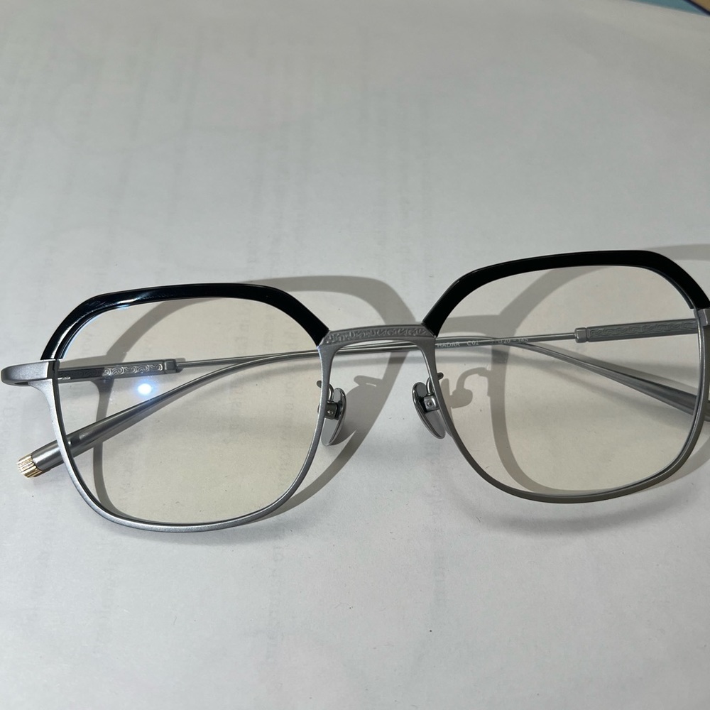 Titanium optical frame - Picture 2 of 7
